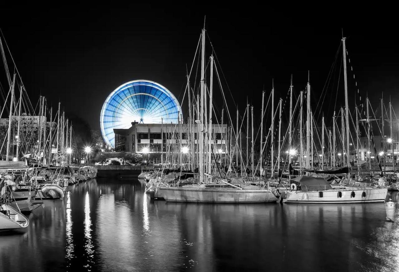LORIENT CENTRE - Luxueux Appartements - NOUVEAU-WIFI FIBRE Extérieur photo