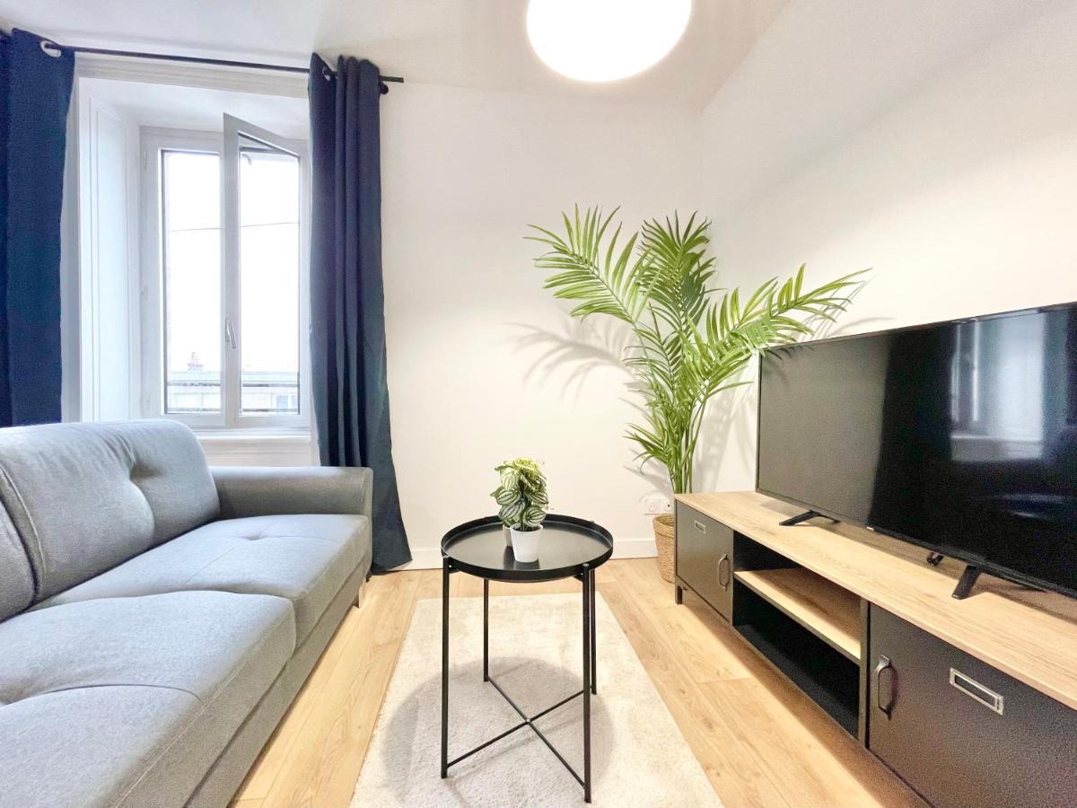 LORIENT CENTRE - Luxueux Appartements - NOUVEAU-WIFI FIBRE Extérieur photo